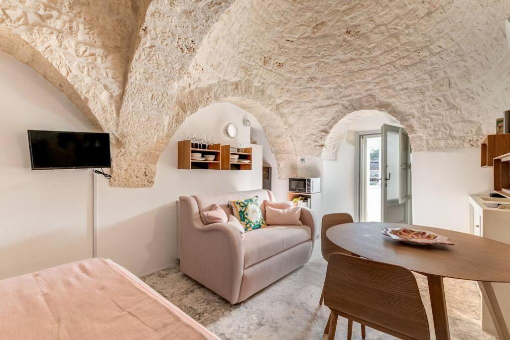 Trullo Under The Apulian Sky By Raro Villas Martina Franca Exterior photo